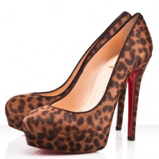 Christian Louboutin Bianca 140 mm-es platformos leopárdmintás csizma
