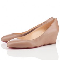 Christian Louboutin New Peanut 40mm ékszíjas szandál bézs