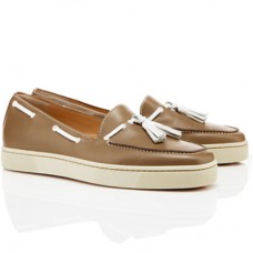 Christian Louboutin Biarritz szandálok Taupe