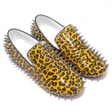 Christian Louboutin Rollerboy Szöges Loafers Arany