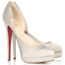 Christian Louboutin Eugenie 120 mm-es pumpák fehér