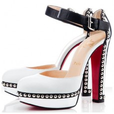 Christian Louboutin Luxura 140 mm-es pumpák fehér