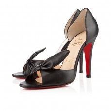 Christian Louboutin Livre 100 mm-es pumpák fekete